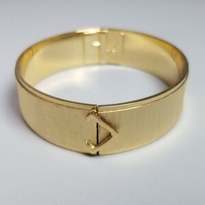 Vintage Napier Gold Tone Oval Shape Hinged Bangle Bracelet, Retro Signed